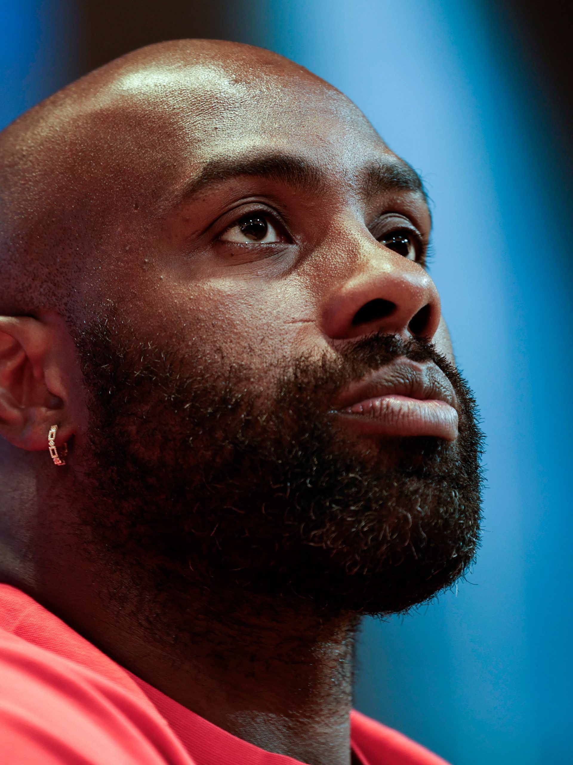 teddy riner sera absent des championnats du monde afin de se préparer pleinement pour les jeux olympiques.